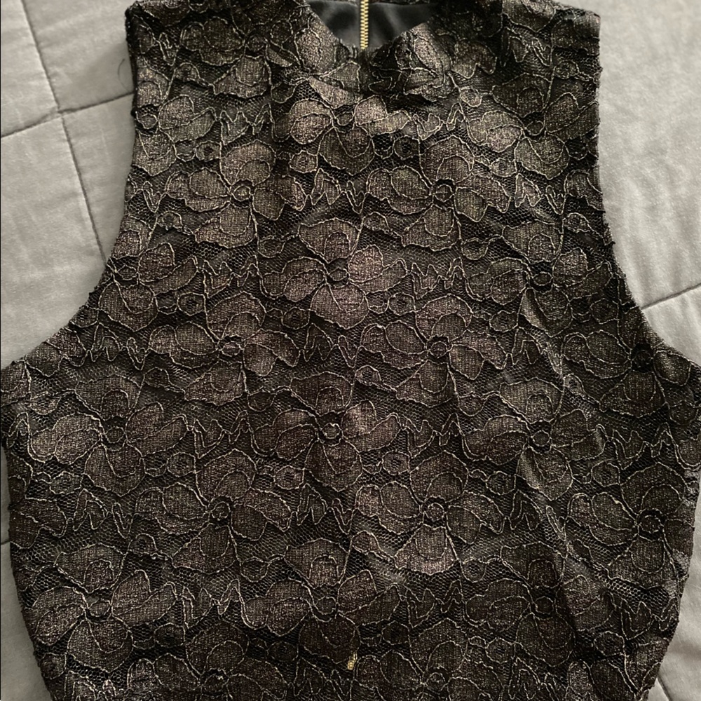 One Clothing Los Angeles Black & Gold Floral Crop Top Small